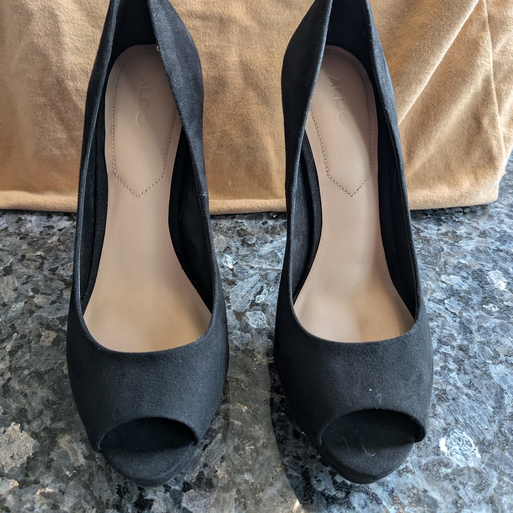 Elegant Black Peep-Toe Women's Shoes